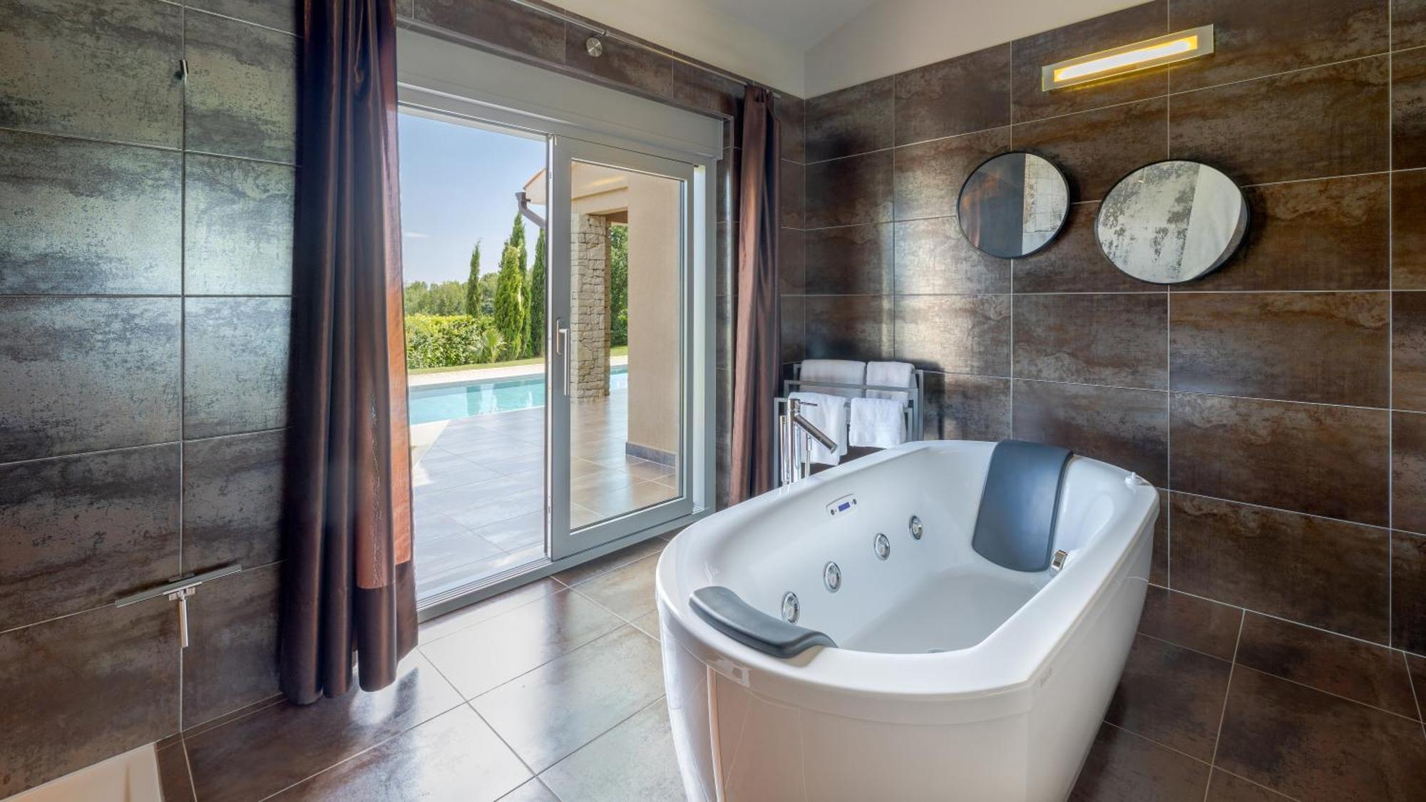 Villa Labin In Zartinj - Luxury Privacy Heated Pool With Auto Cover Esterno foto